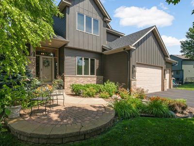 22346 Red Oak Dr