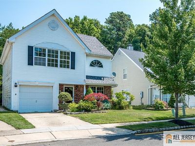 Property at 33 Tall Oaks Ct, Old Bridge, NJ