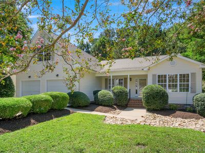 3296 Reades Way