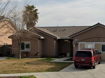 526 Castlerock Ct