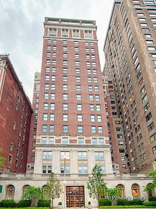 189 E Lake Shore Dr #Penthouse 18