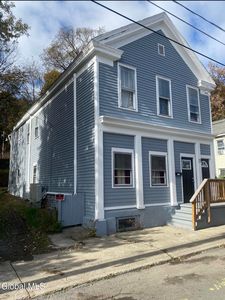 13 Sargent Street