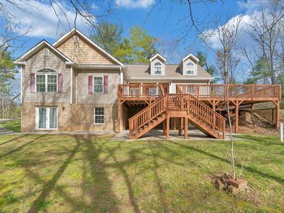 363 Ezra Dr