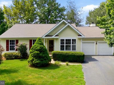 Property at 17224 Rosecliff Ct, Round Hill, VA