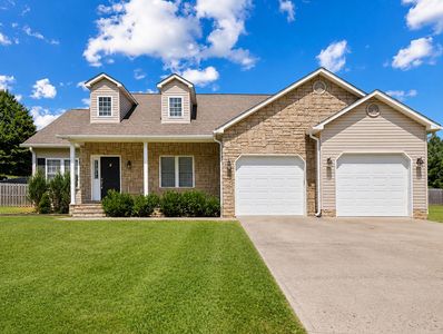 82 Shadowbrook Dr