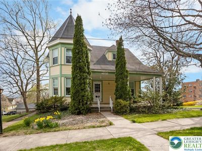 325 W Center St