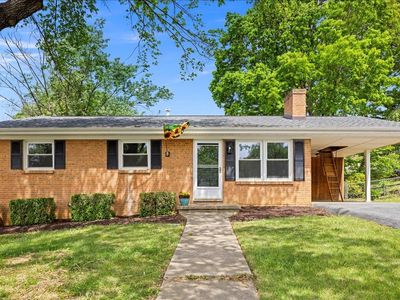 84 Hudson Ave