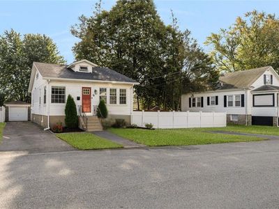 22 Elder Ave