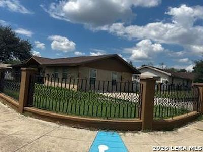 1203 N Bibb Ave