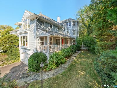27 Crest Road