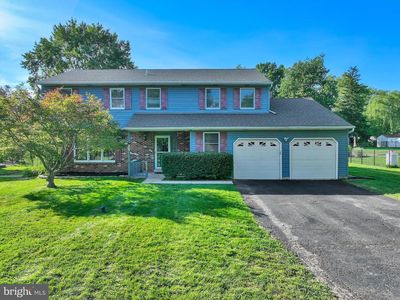 672 Brighton Dr