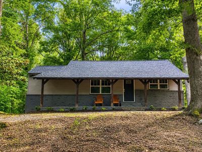 2087 Chatsworth Hwy