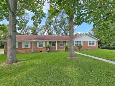 3860 Camellia Dr