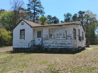 2800 S Lakeshore Drive