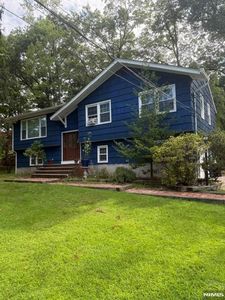 Property at 1 Gary Ct, Park Ridge, NJ