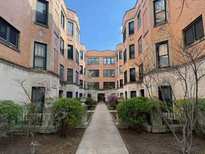 1217 W Granville Ave APT 2B