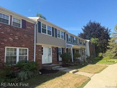 Property at 19731 Hayes Ct, Northville, MI