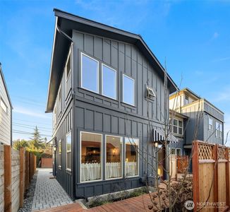 5033 25th Avenue SW #C