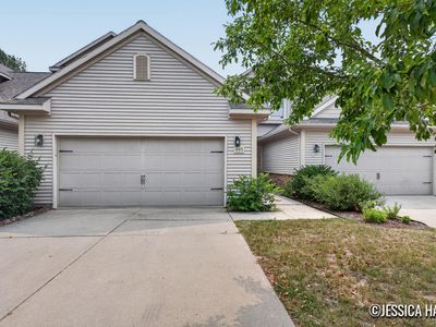 495 Morton Ave #3