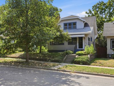 789 Fairview Ave N