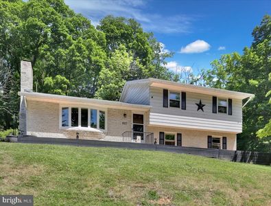 1907 Holly Rd