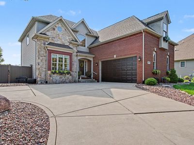 97 Muirfield Dr