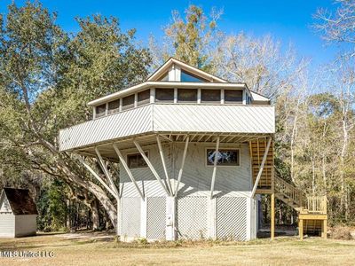 7417 Bluff Point Rd