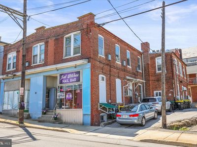 66 N Main St