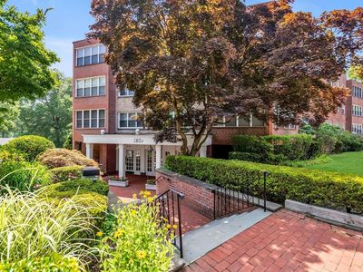 180 S Middle Neck Road #3F