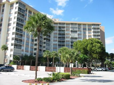 10777 W Sample Road #1104