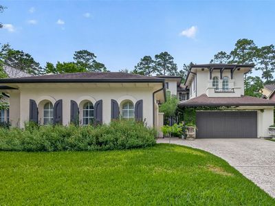 22 Frontenac Way