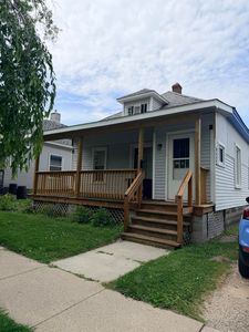 1009 Gillett St