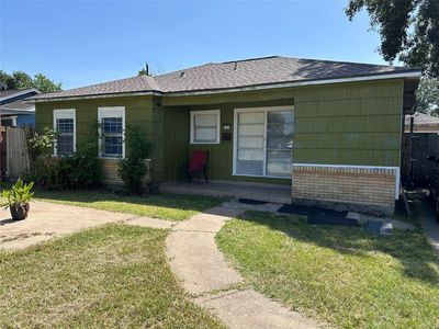 2008 Dade St