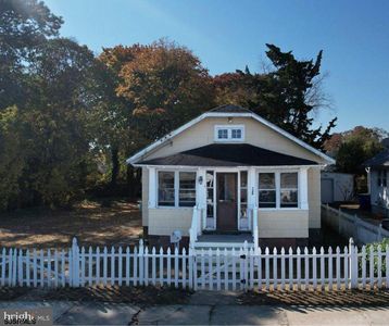 128 W Pierson Ave