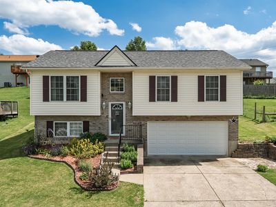 240 Brentwood Dr