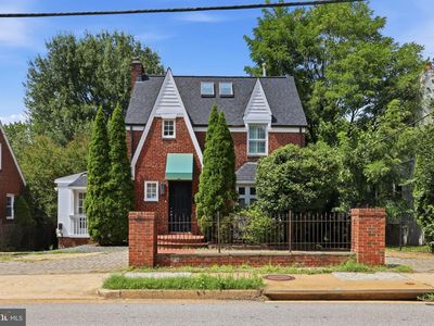 1706 N Glebe Rd