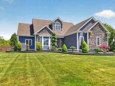 70 Sycamore Ln