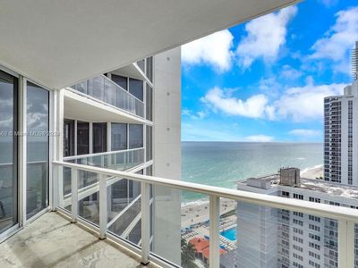 19333 Collins Ave APT 2009