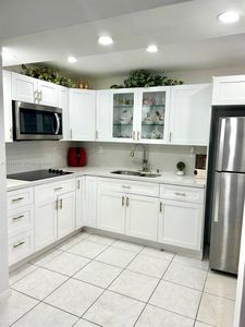 9081 Sunrise Lakes Blvd APT 113