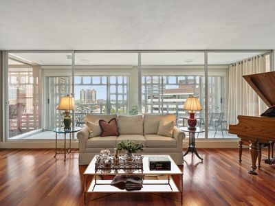 3525 Turtle Creek Blvd APT 12E