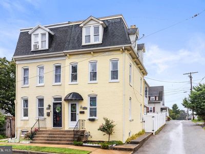 613 Ridge Ave