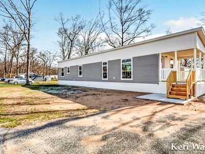2504 Maple Rd