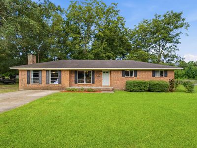 101 Forrest Dr