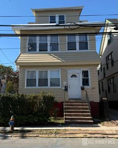 231 Myrtle Ave