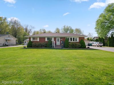 54951 Ridge Rd