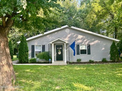 Property at 7706 Warwick Ave, Lyndon, KY