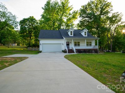 3019 Hilton Rd