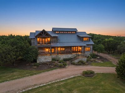 1046 Grandview Dr