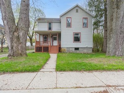 963 Main St