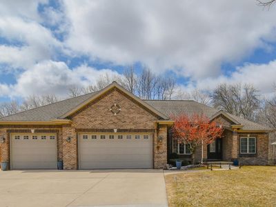 1193 FOLKESTONE DRIVE